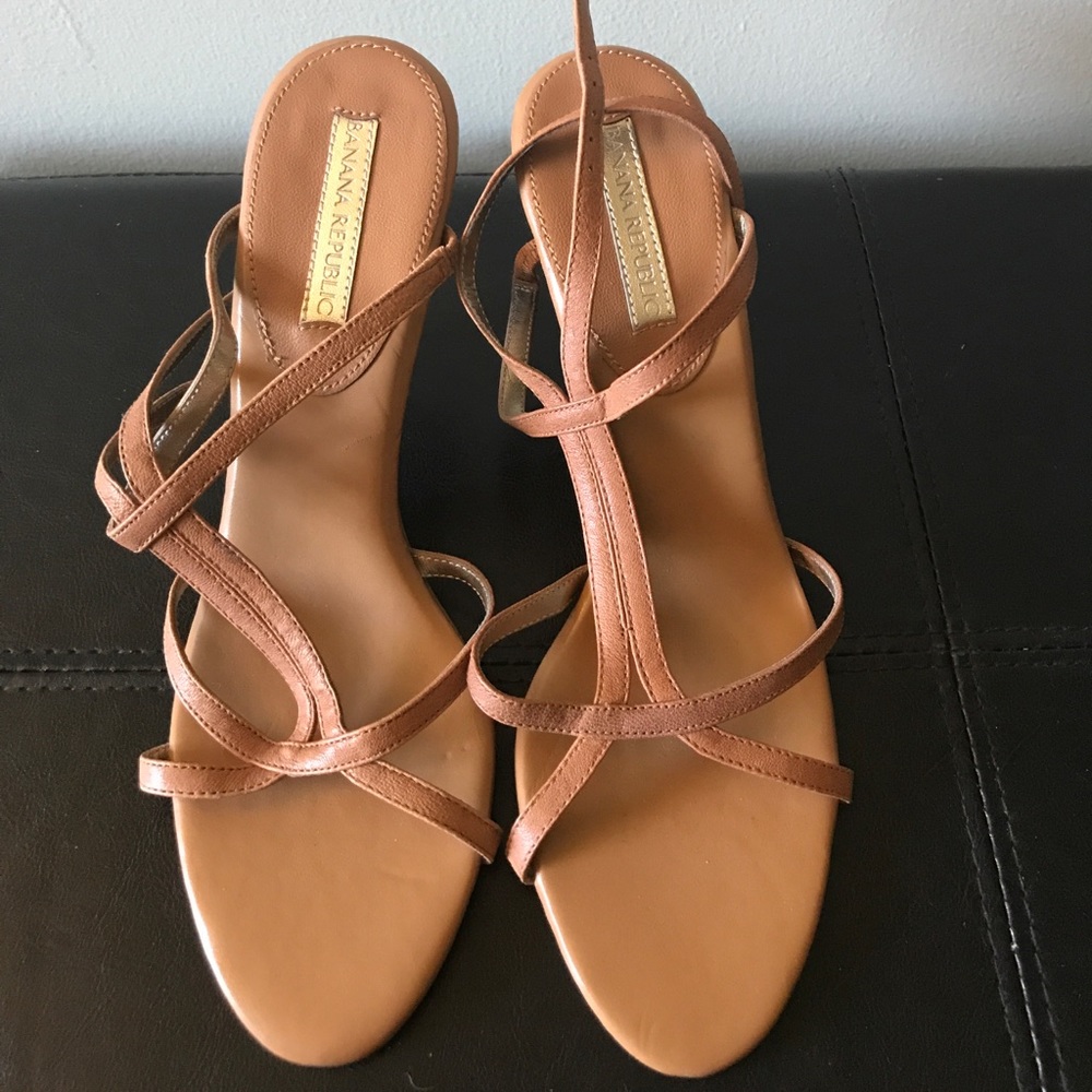 Shoes, tan Banana Republic
