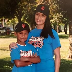 Meet your Posher, Rebeca