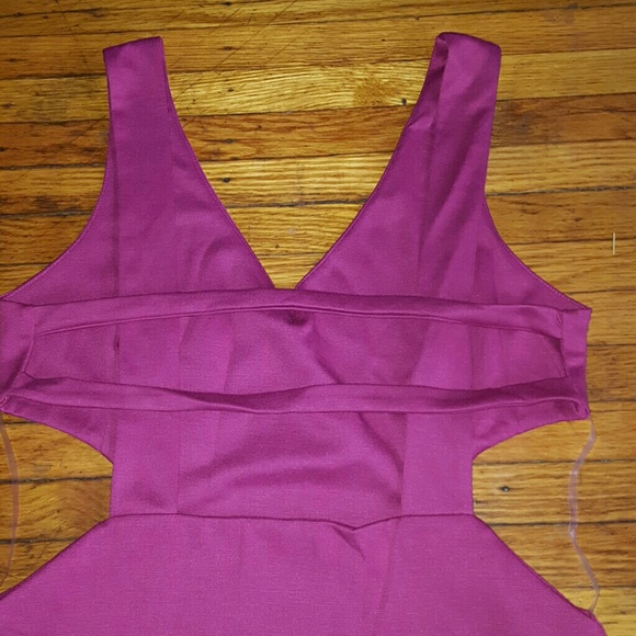 Dress - Picture 3 of 4