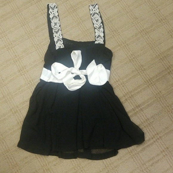 Top - Picture 2 of 4