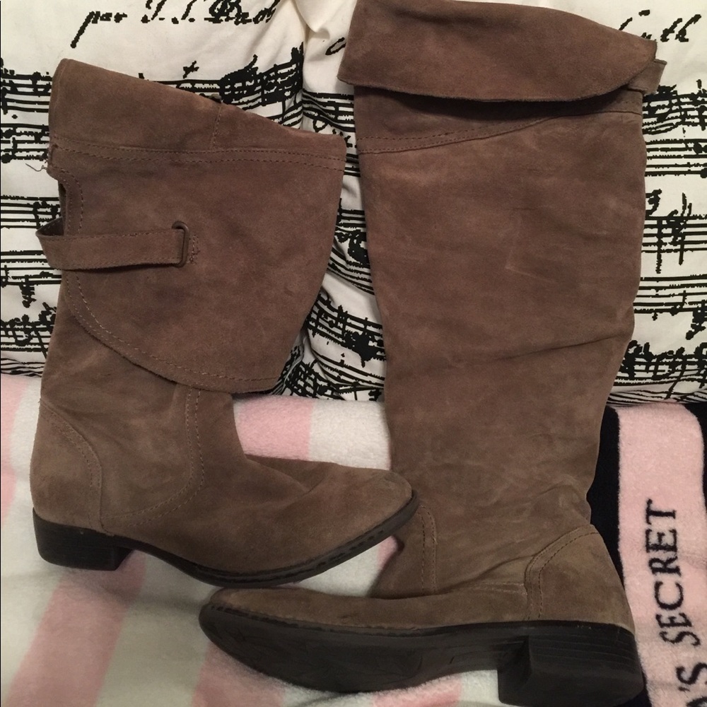 Suede Tan Colored knee/over knee boots