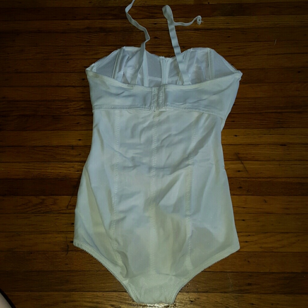 Shapewear - Picture 2 of 3