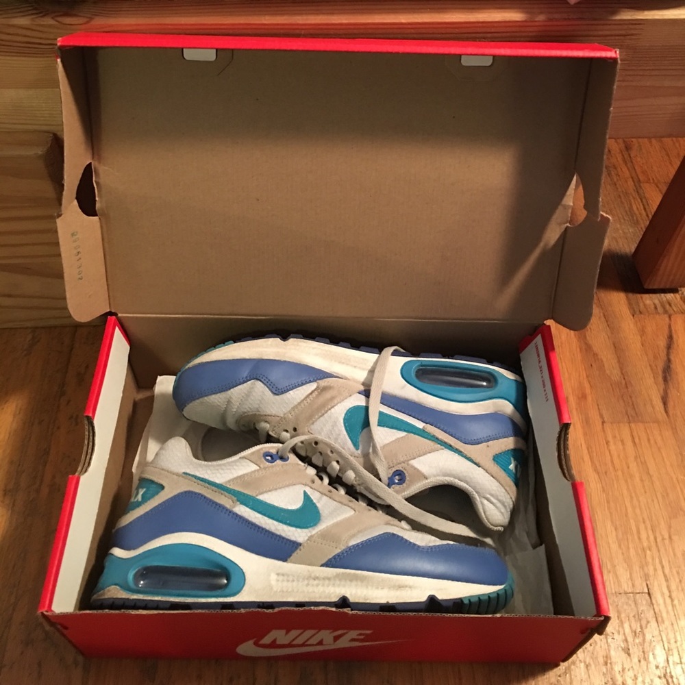 Blue Air Max Navigate