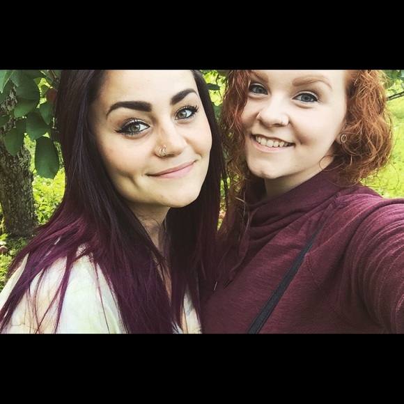 Welcome To My Closet! 💕 - Picture 6 of 6