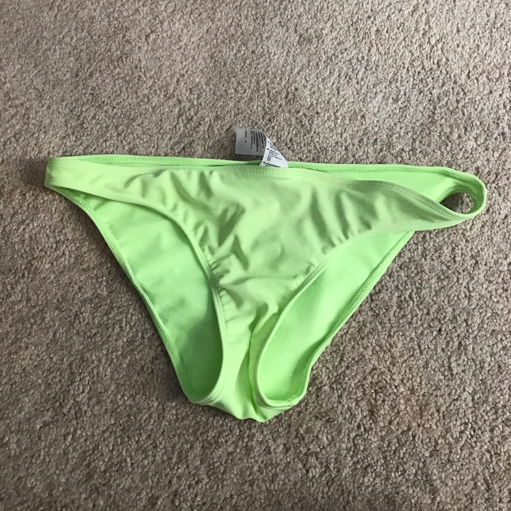 Hollister small