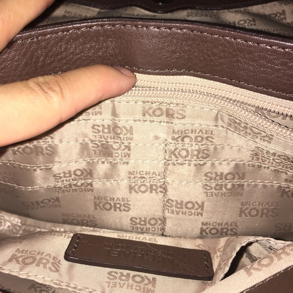 MICHAEL KORS JET SET CHAIN LEATHER FLAP BAG - Picture 4 of 4