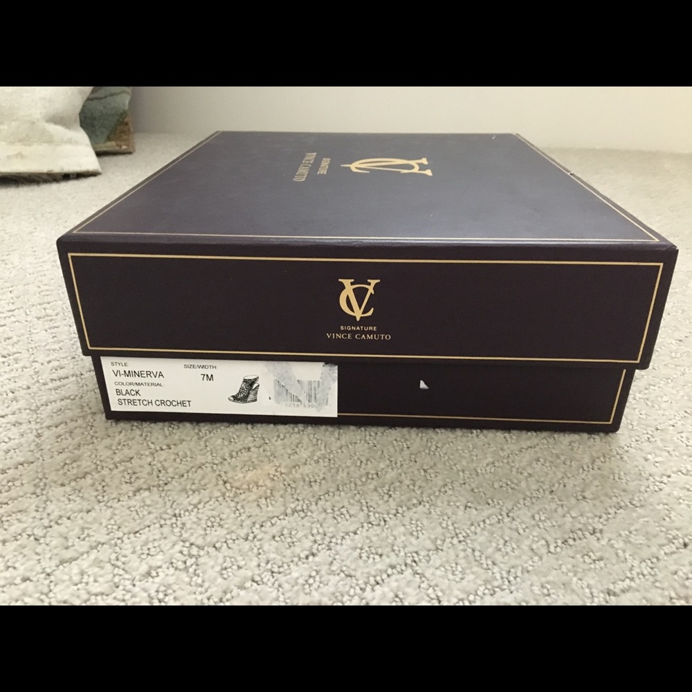 Vince Camuto Size 7
