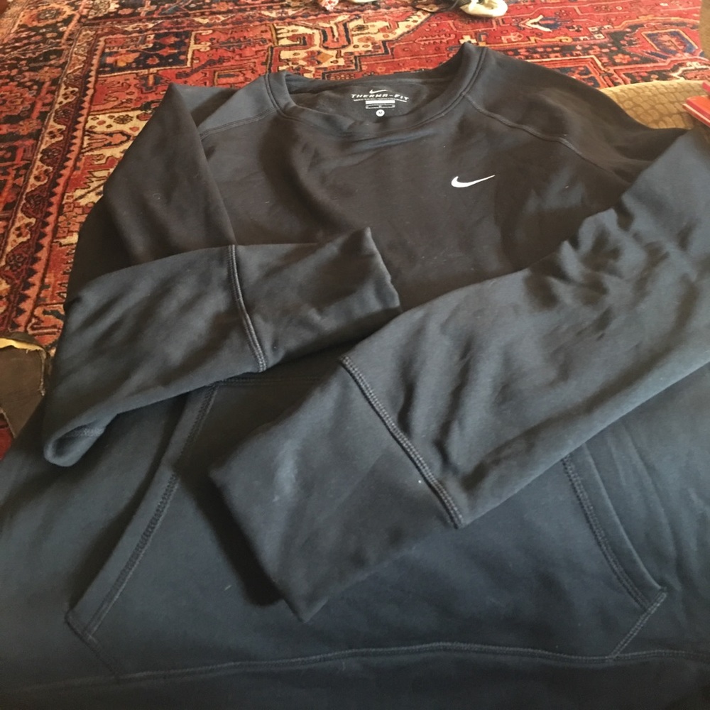 Nike Therma-Fit Black Pullover size M