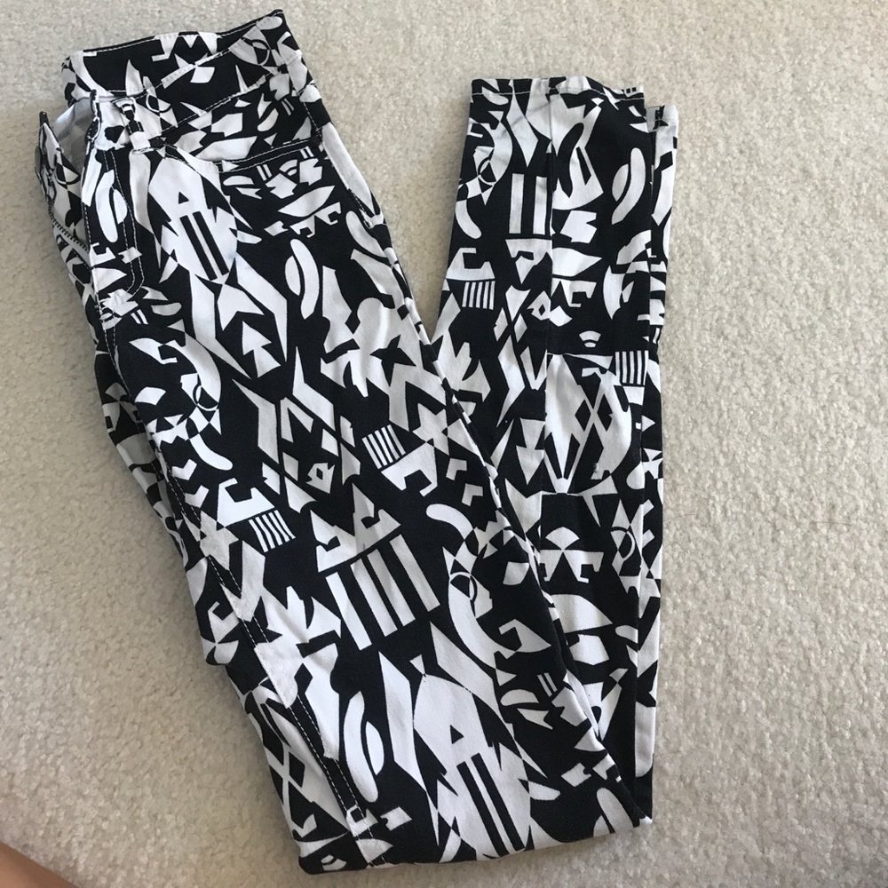 Black and white pants H&M