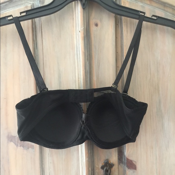 Marilyn Monroe bra - Picture 2 of 5