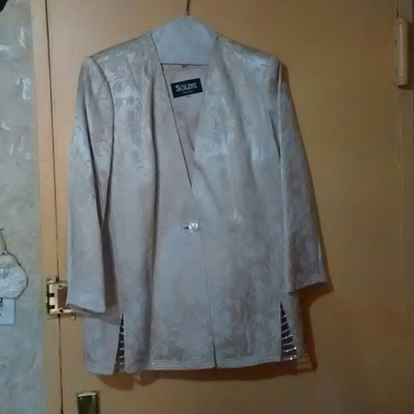 Clothing - Picture 2 of 4