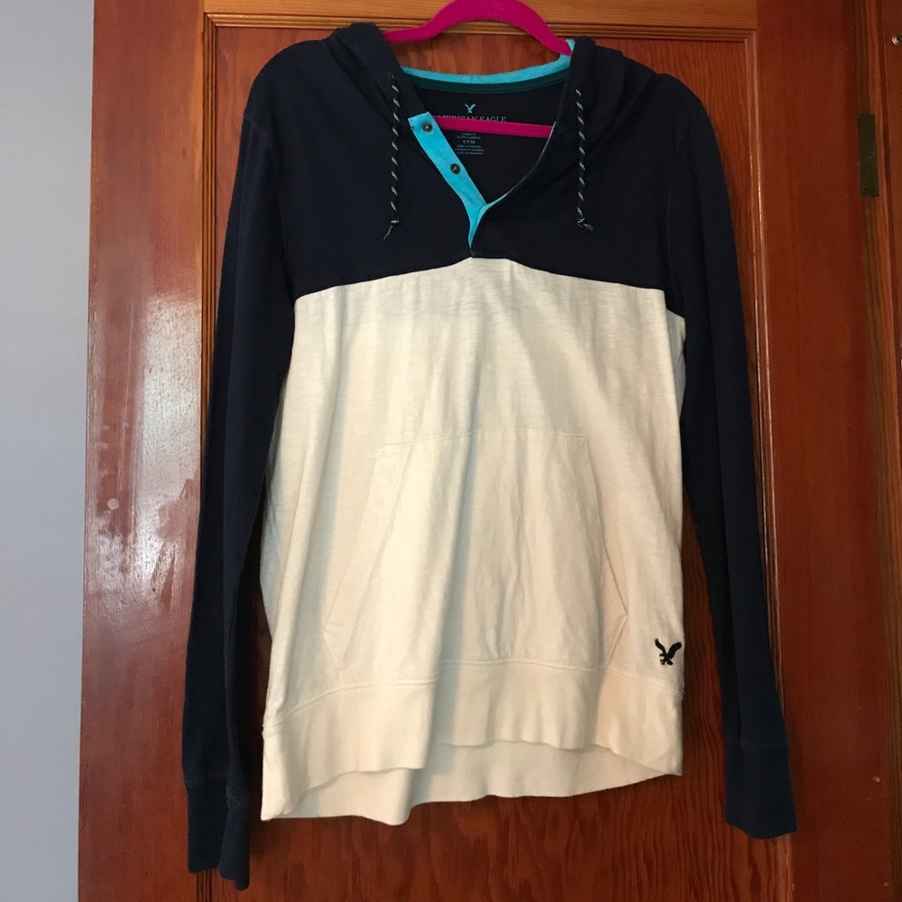 American Eagle Men's hoodie size S