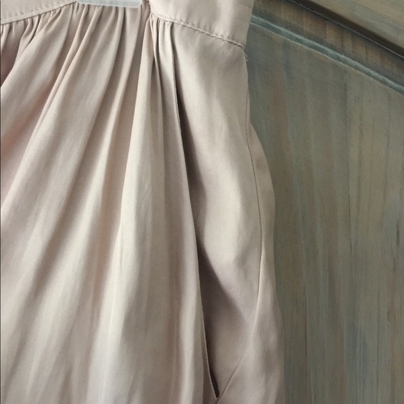 Long silky blush AE skirt - Picture 7 of 7