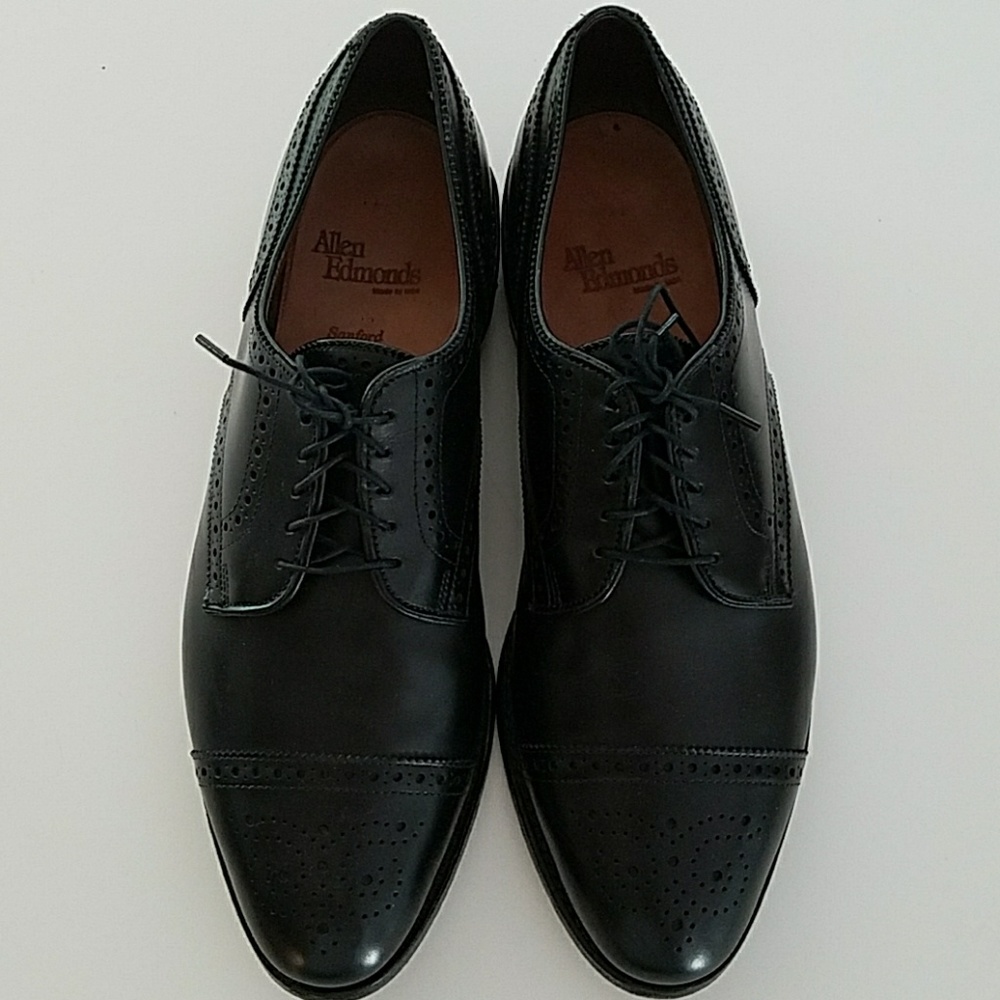 Allen Edmonds size 11 Oxford dress shoes