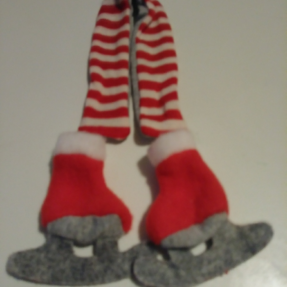 Elf On The Shelf Scarf And Ice Skates Outfit