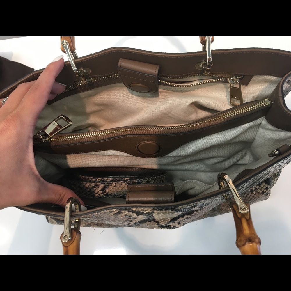 NWT GUCCI Exclusive Snakeskin Purse - Picture 4 of 8