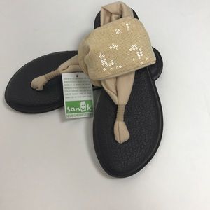 Sanuk Flip Flops