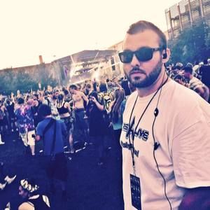 Meet your Posher, Derek