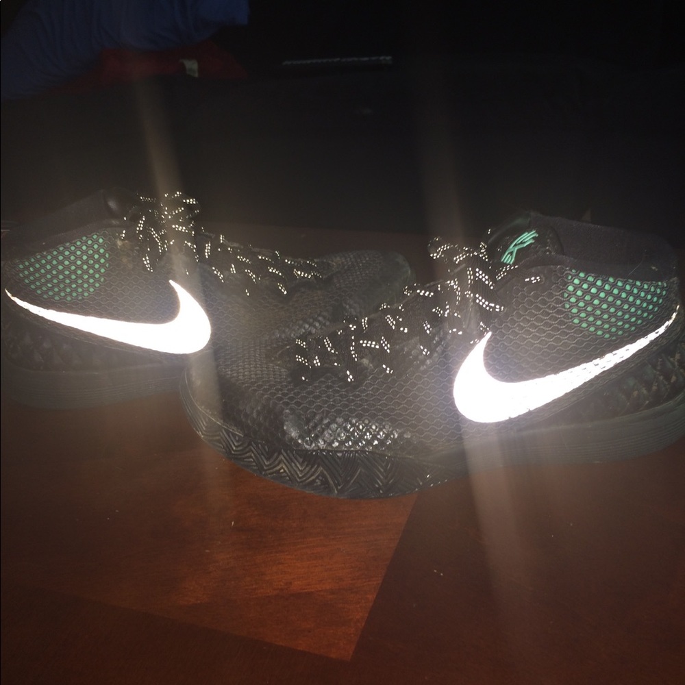 Kyrie 1s