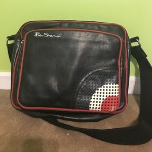 🎉 WKND SALE!!!🎉Ben Sherman Crossbody Bag