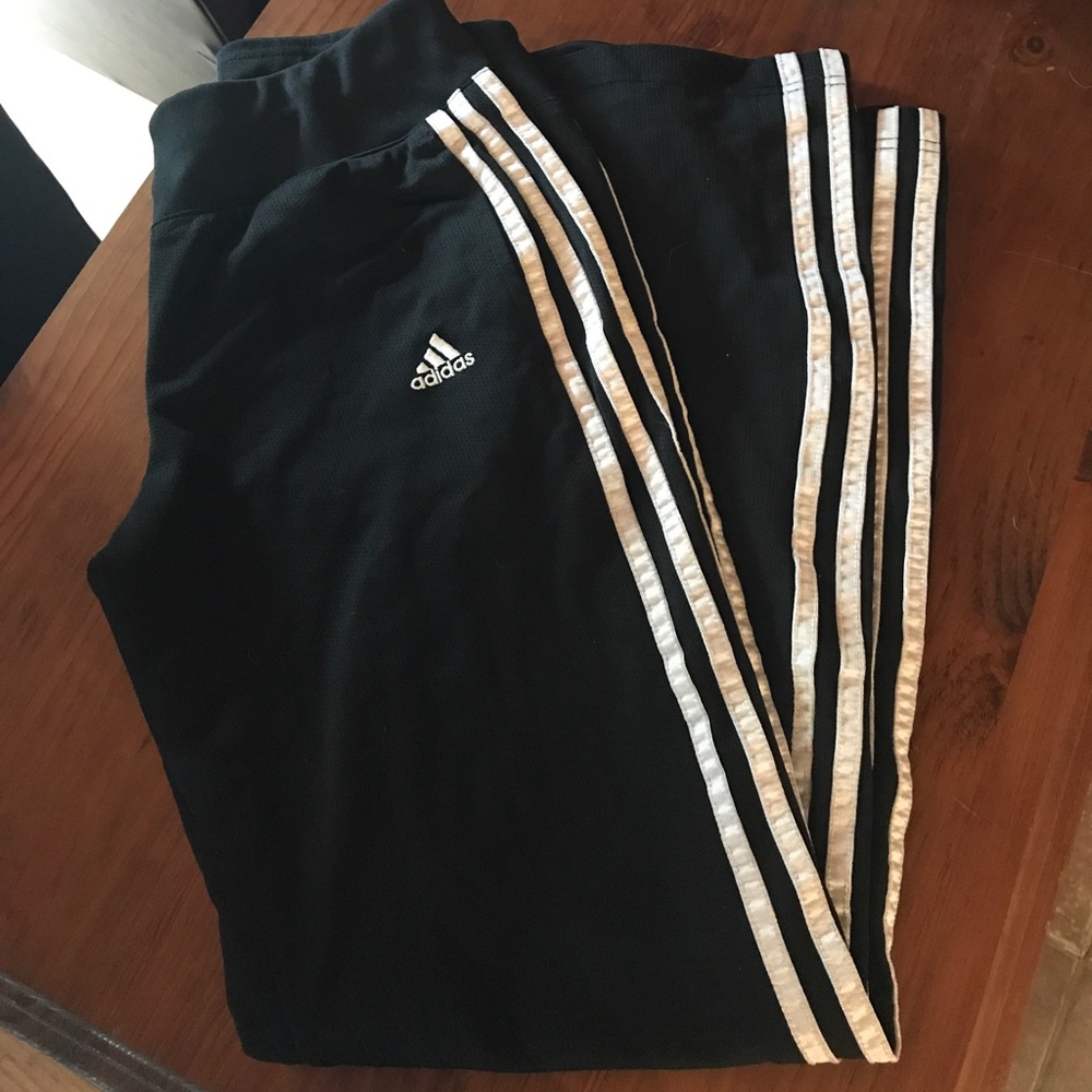Athletic pants