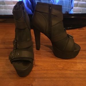 Platform, Army Boots/Heels