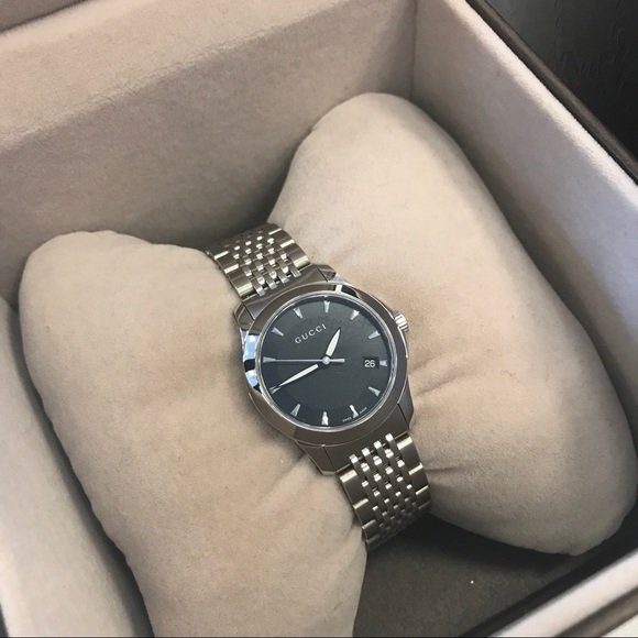 NWT GUCCI Silver Watch - Picture 2 of 5