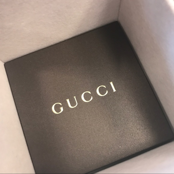 NWT GUCCI Silver Watch - Picture 3 of 5