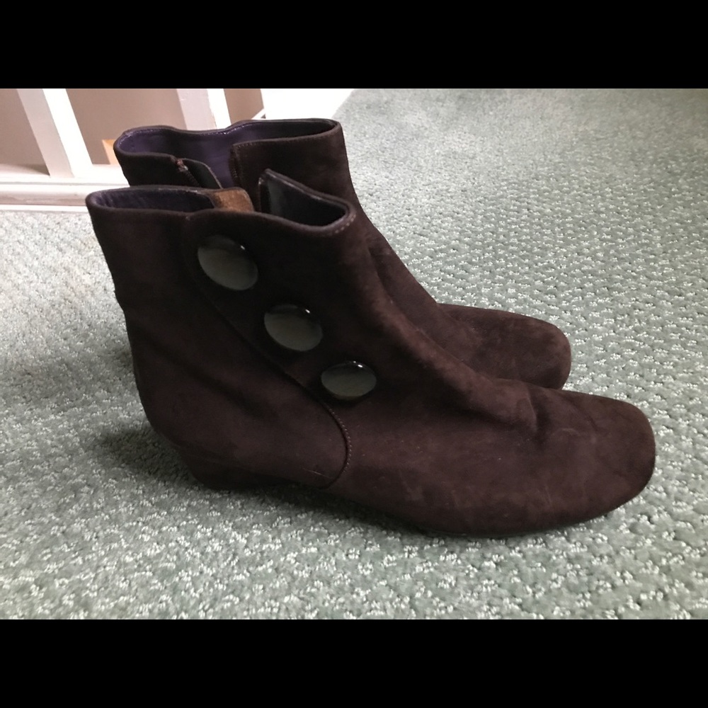 New brown Suede  Ankle Boot leather!