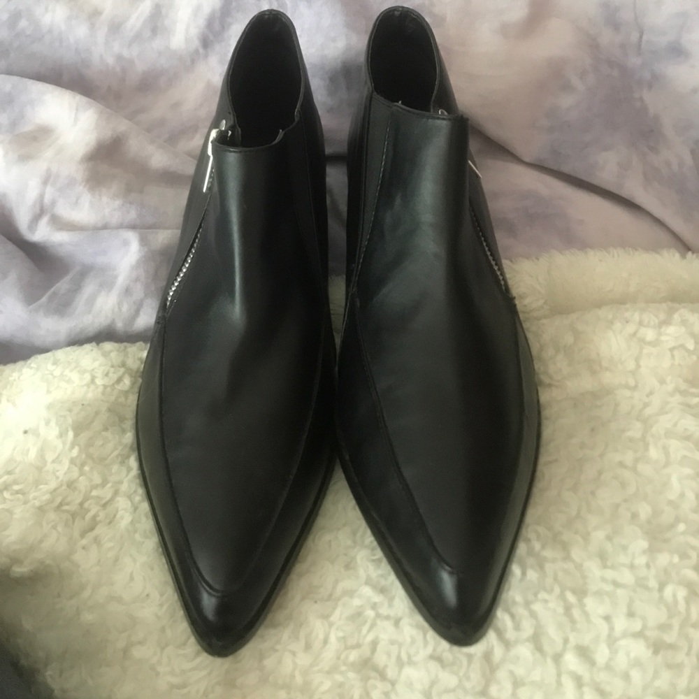 Black Shoes