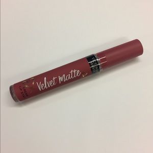 Victoria's Secret Velvet Matte Cream Lip Stain 💋