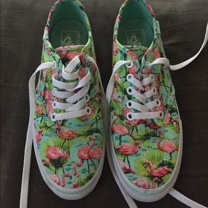 VANS Flamingo Shoes Size 7