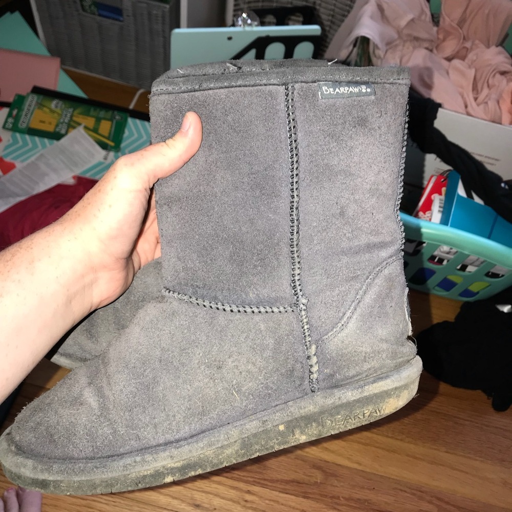 Size 8 bear paws.