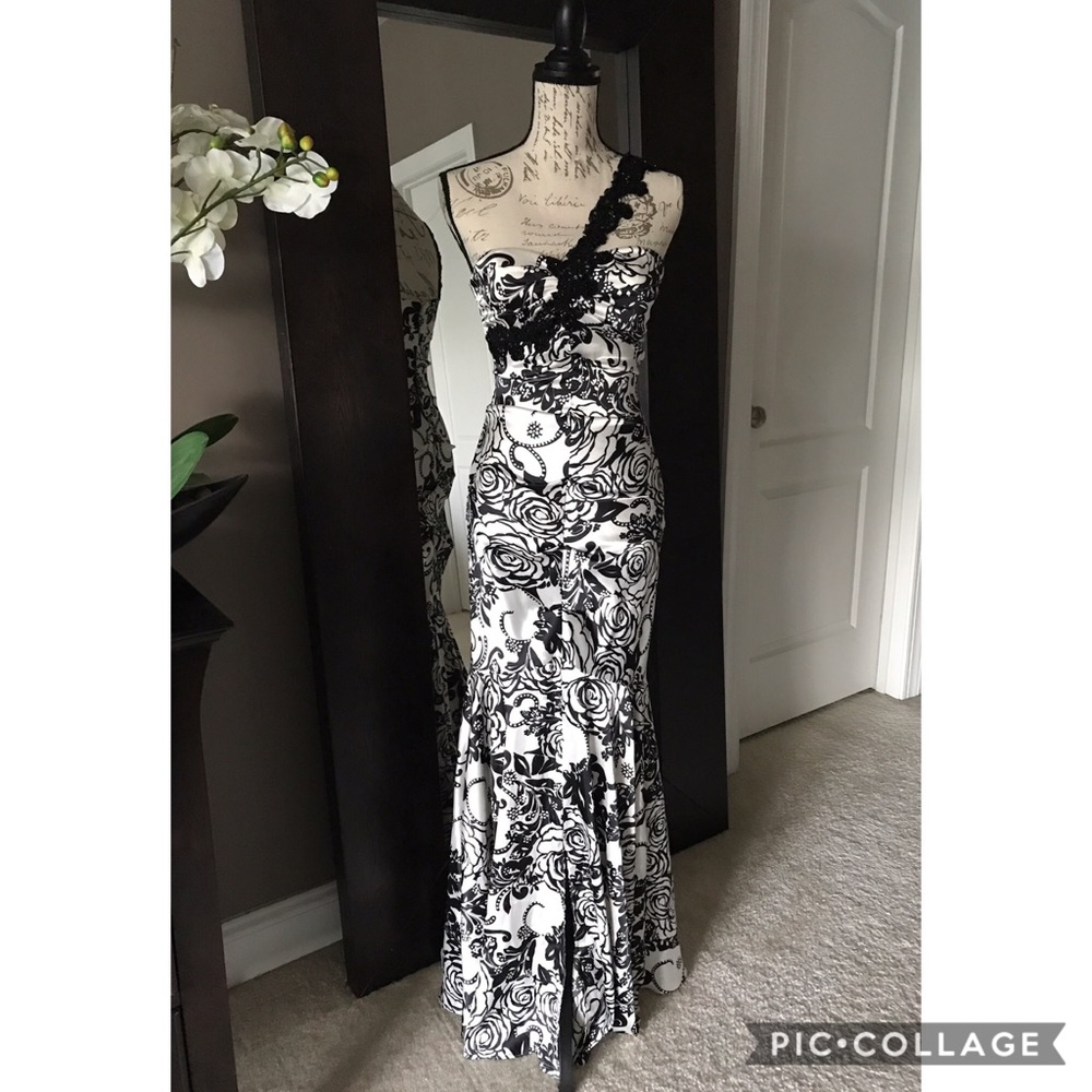 XScape Joann Chen black white mermaid gown