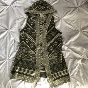 Sleeveless cardigan