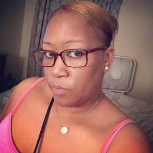 Meet your Posher, Tonya