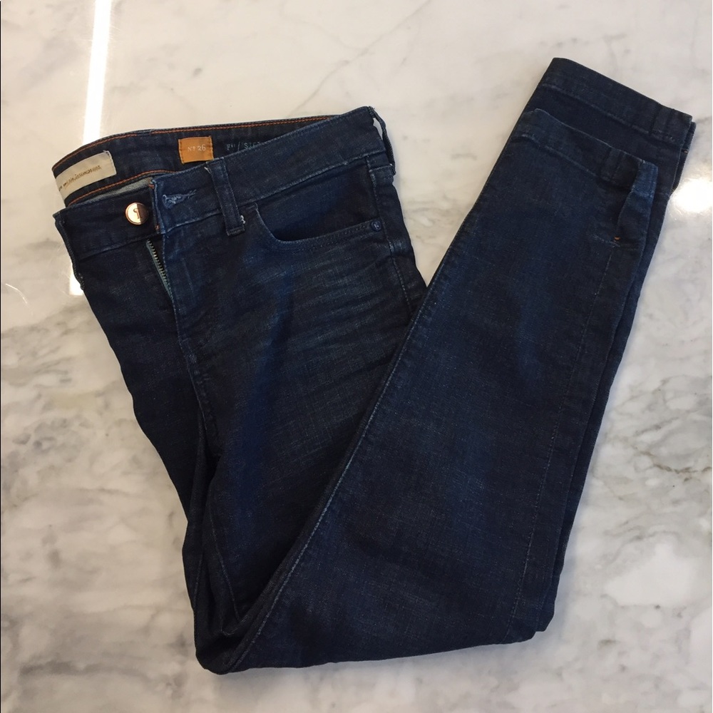 Pilcro and the letterpress. Size 26 ankle jeans.