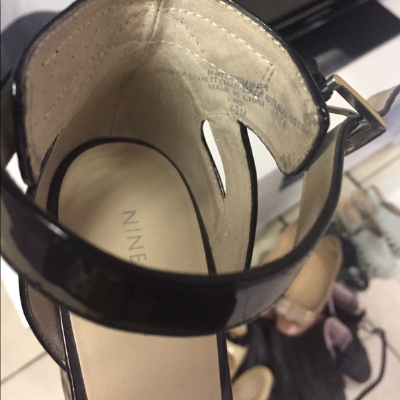 Nine West Printed Platform Shoes - Picture 7 of 7