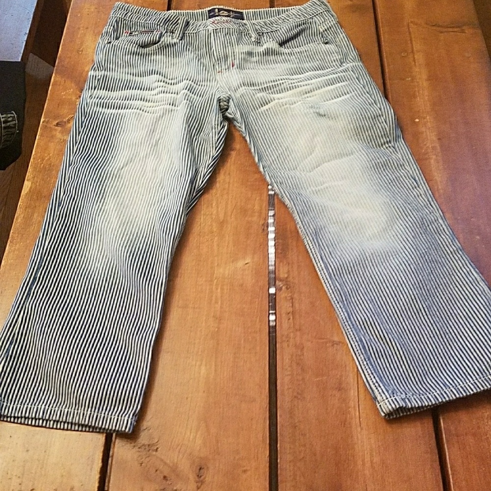 L.E.I. Railroad Capris