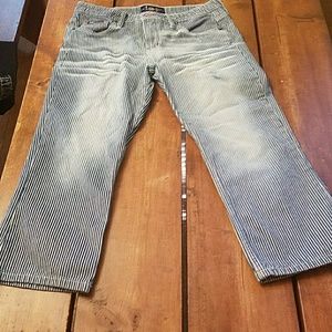 L.E.I. Railroad Capris