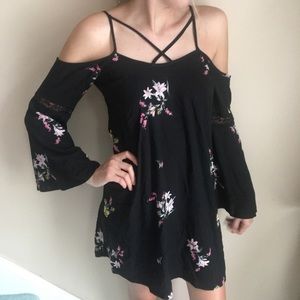 Off the Shoulder Floral Dress💐