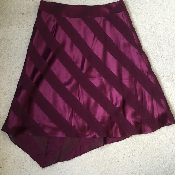 Banana Republic Assymetrical Silk Skirt NWOT 4 - Picture 2 of 5