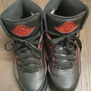 Air Jordan Retro 2