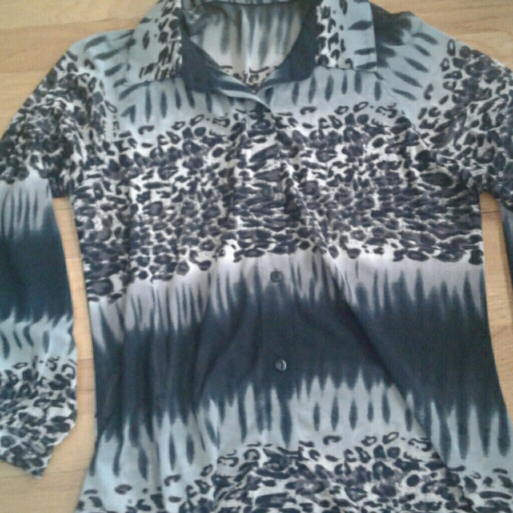 Blouse - Picture 3 of 4