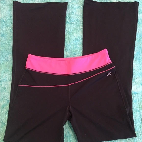 ALO Yoga Pants - Picture 2 of 4
