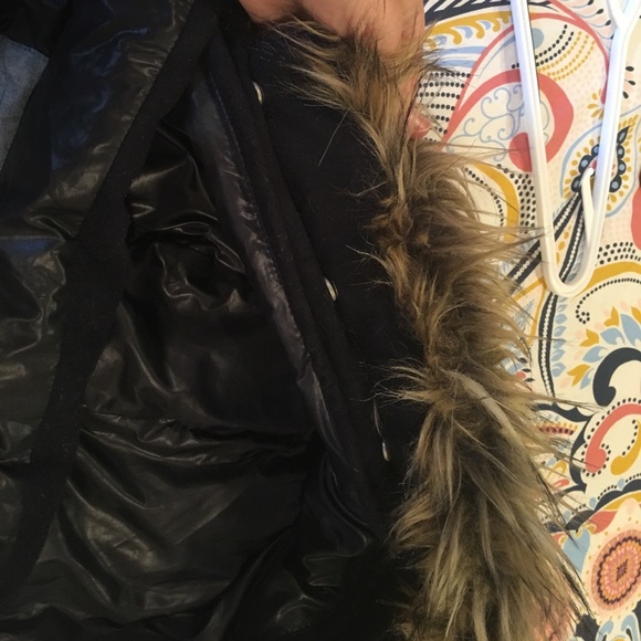 Jacket - Picture 4 of 5