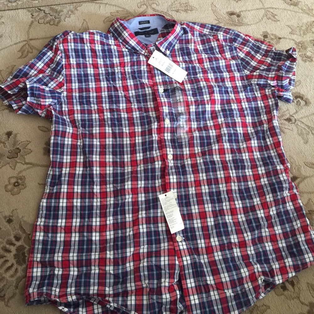 Tommy Hilfiger button up