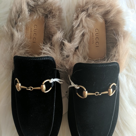 Gucci Princetown Black Velvet Slippers with Fur - Picture 2 of 4