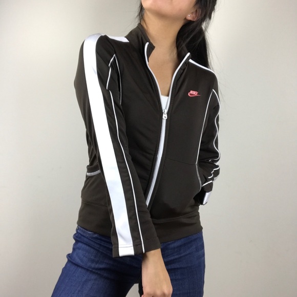 Nike zip up!! - Picture 4 of 8