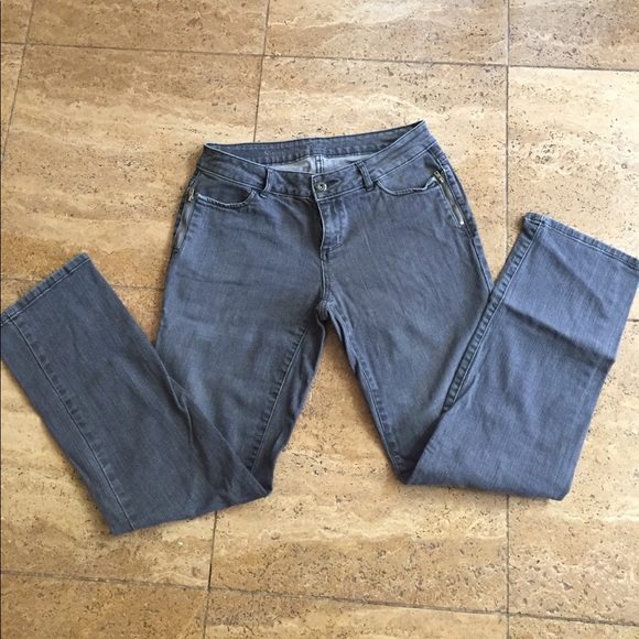 Jeans - Picture 2 of 2